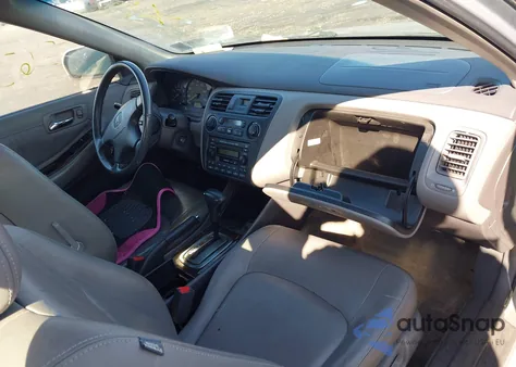 2001 Honda Accord 3.0 Ex from USA, damaged, VIN 1HGCG16581A080694